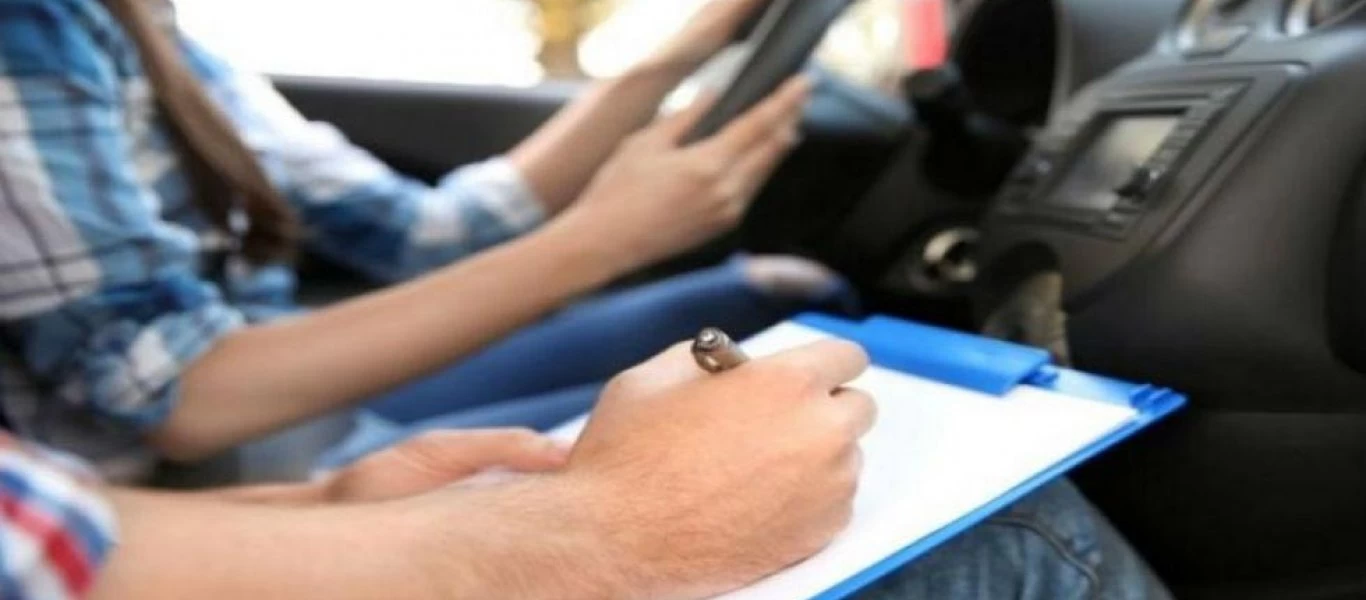 Κάμερες και καταγραφή για τις εξετάσεις των διπλωμάτων οδήγησης - Τι θα περιλαμβάνει το νομοσχέδιο